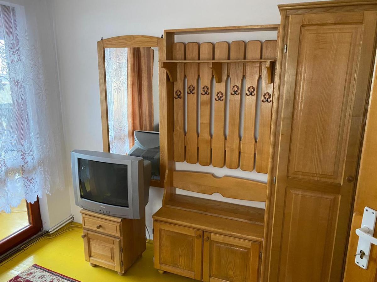 Camere De Inchiriat Floarea Reginei วีเชวเดสซุส ภายนอก รูปภาพ